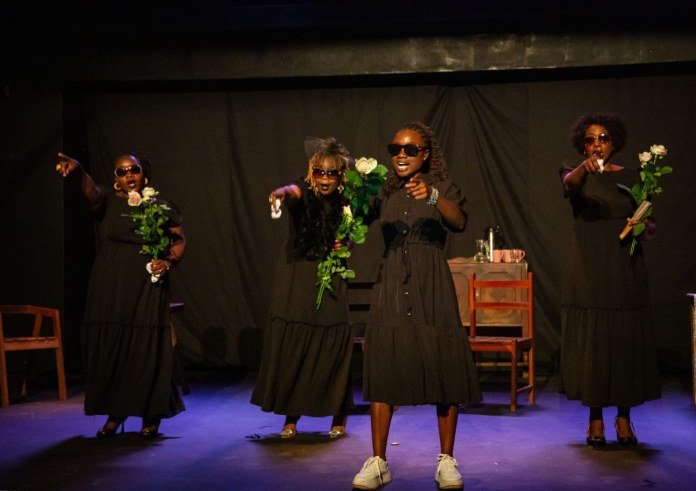 Grupo de Teatro M’bêu participa no Festival Internacional de Teatro e Artes em Angola