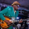 Jimmy Dludlu, ícone do afro-jazz, celebra 40 anos de carreira com concerto duplo na KaTembe