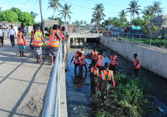 Moçambique e BAD reforçam parceria para acelerar projecto de saneamento urbano em Chimoio