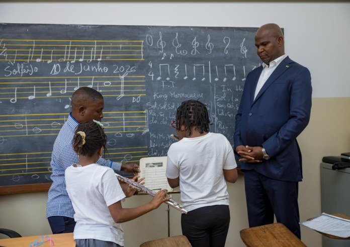 Presidente da República anuncia expansão da Escola Nacional de Música e reforço do ensino artístico